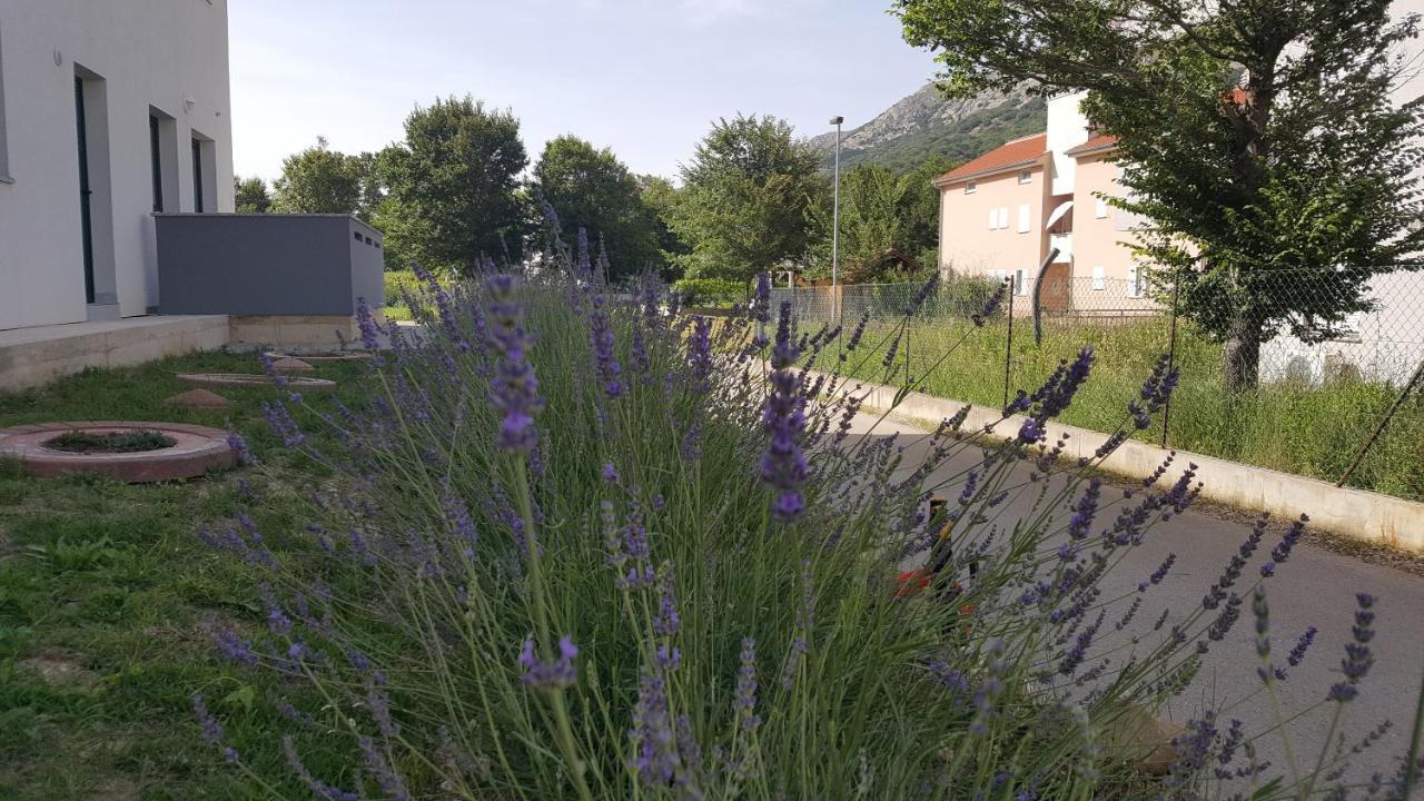 Apartments Artemis Baska  Exterior photo
