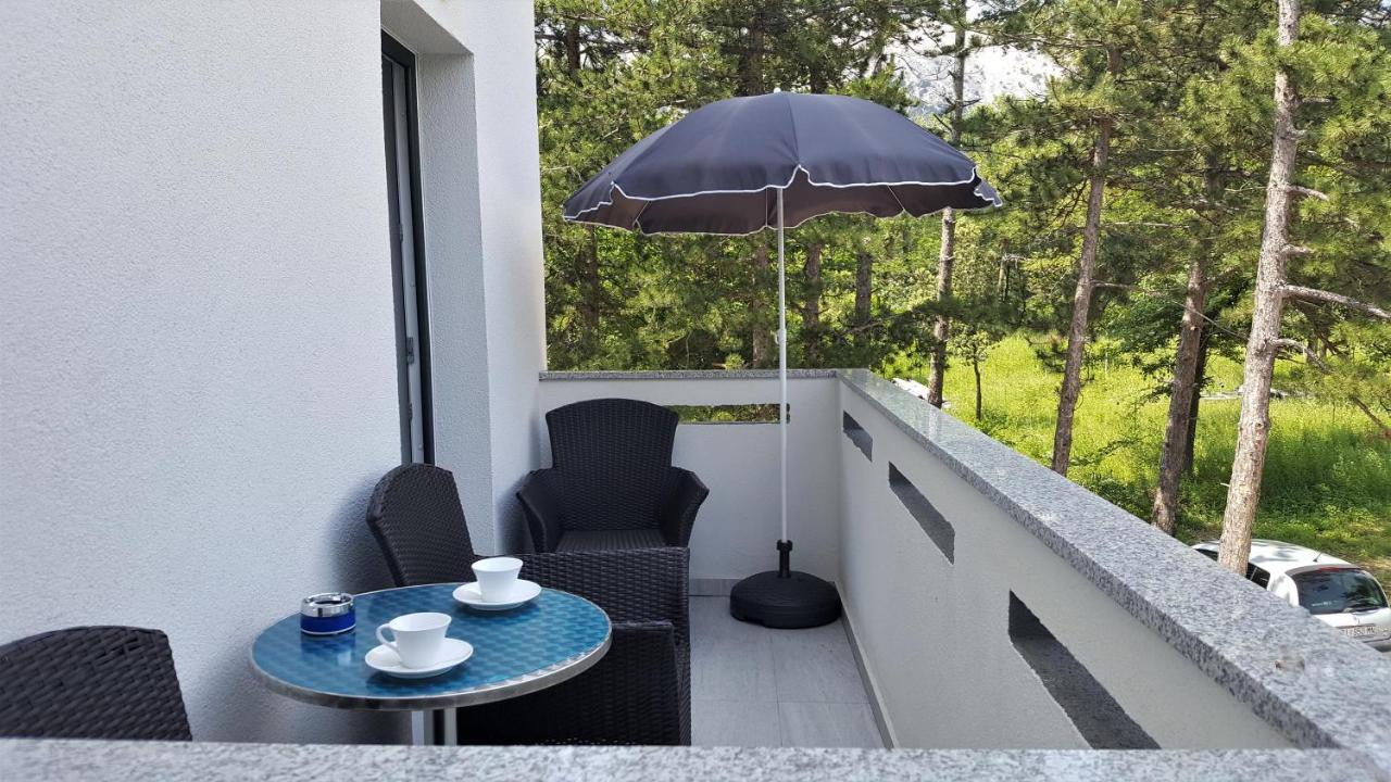 Apartments Artemis Baska  Exterior photo