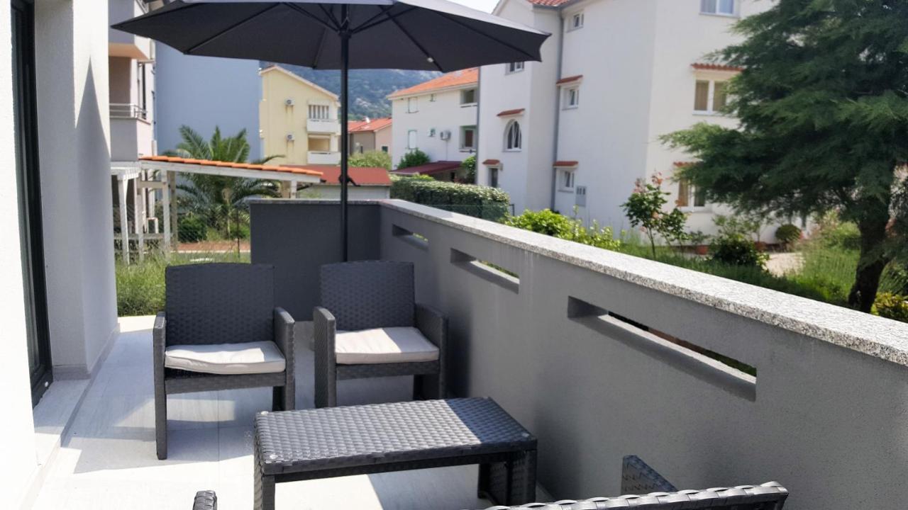 Apartments Artemis Baska  Exterior photo